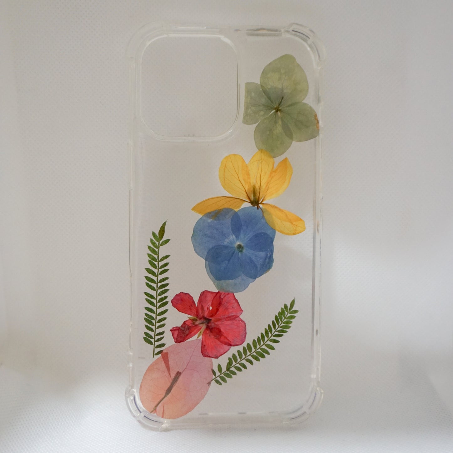 iPhone 16 Pro Max Varias flores