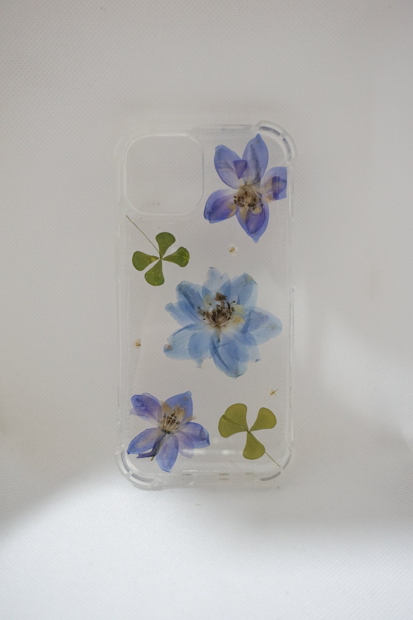 iPhone 15 Delphinium