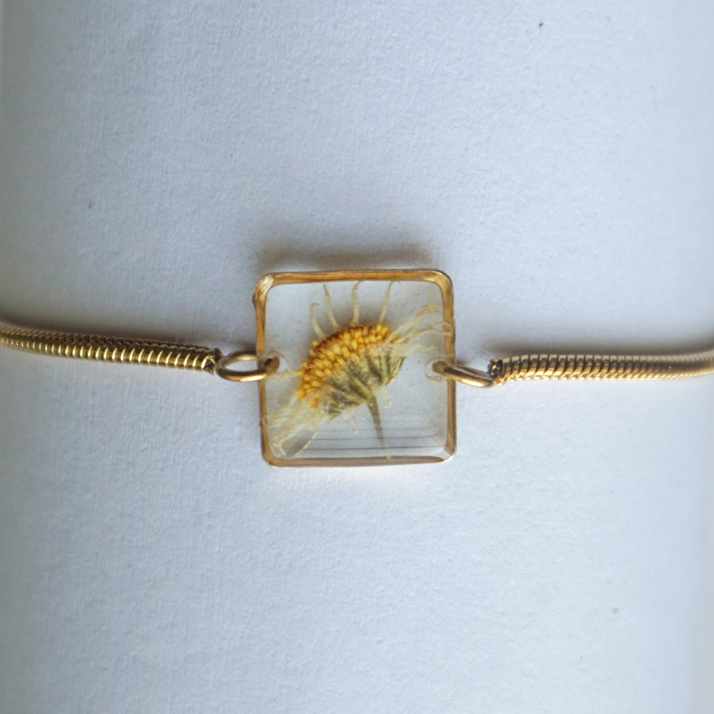 Pulsera margarita común