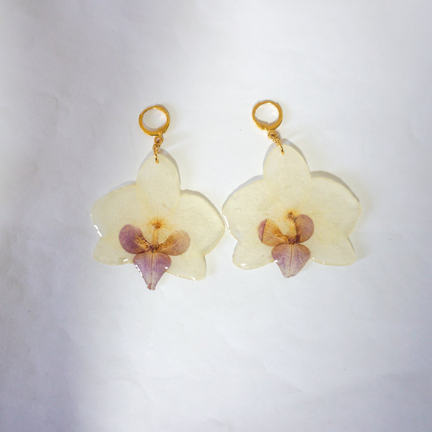 Aretes largos orquídea