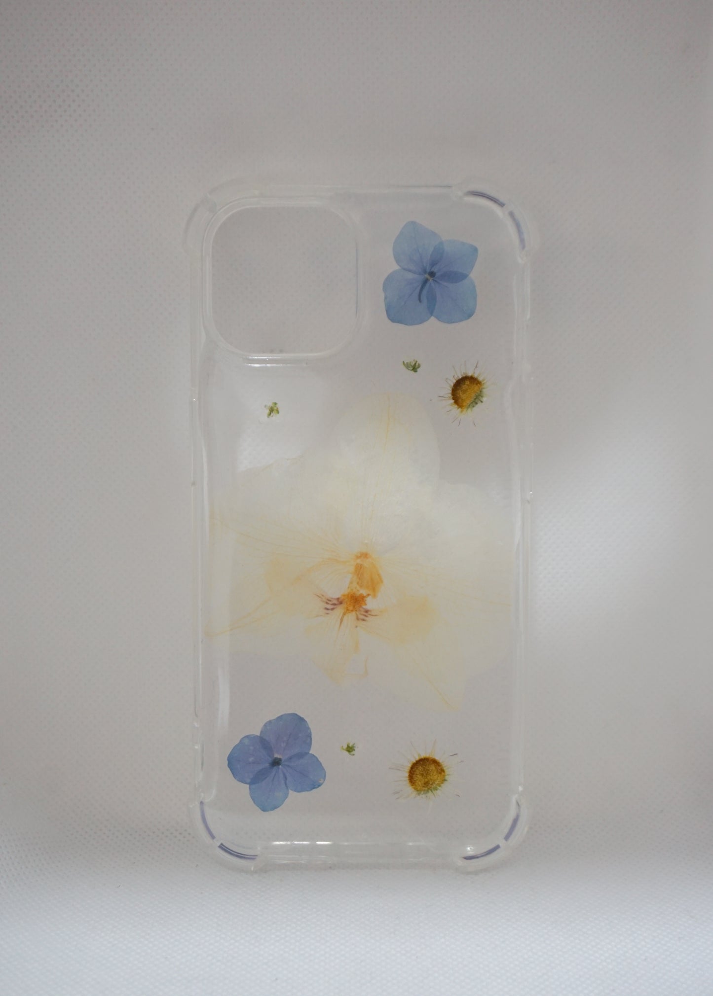 iPhone 15 Orquídea