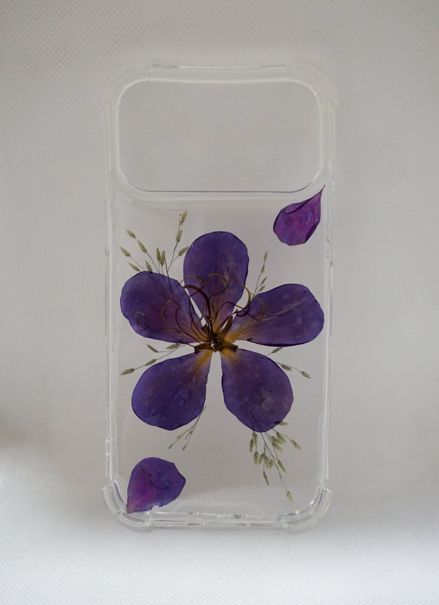 iPhone 17 Pro Max Tibouchina