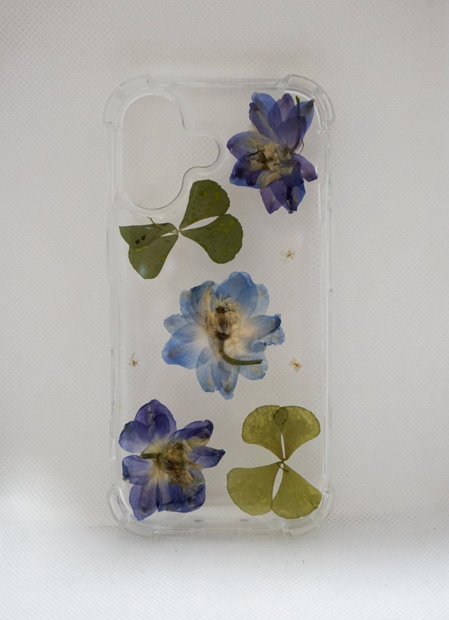 iPhone 17 Delphinium