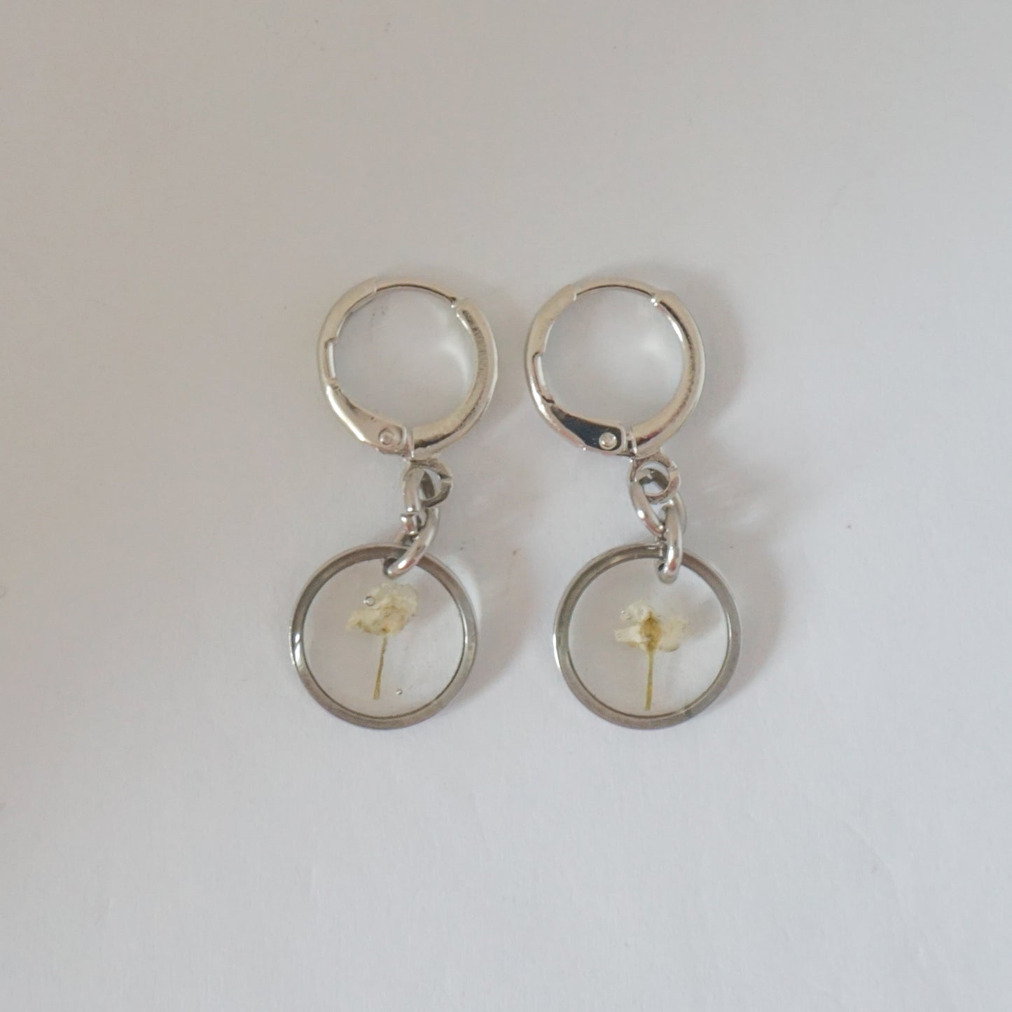 Aretes panalillo blanco
