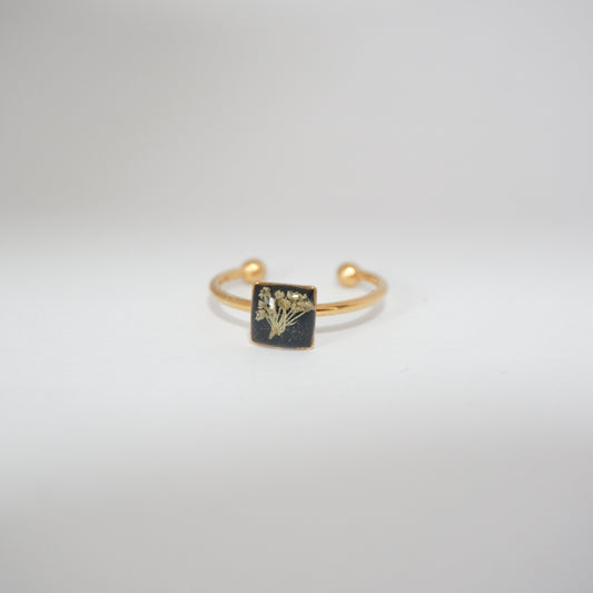 Anillo ajustable encaje fondo negro