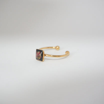 Anillo ajustable bugambilia fondo negro