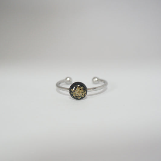 Anillo ajustable encaje fondo negro