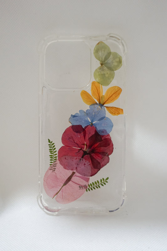 iPhone 15 Pro Varias Flores