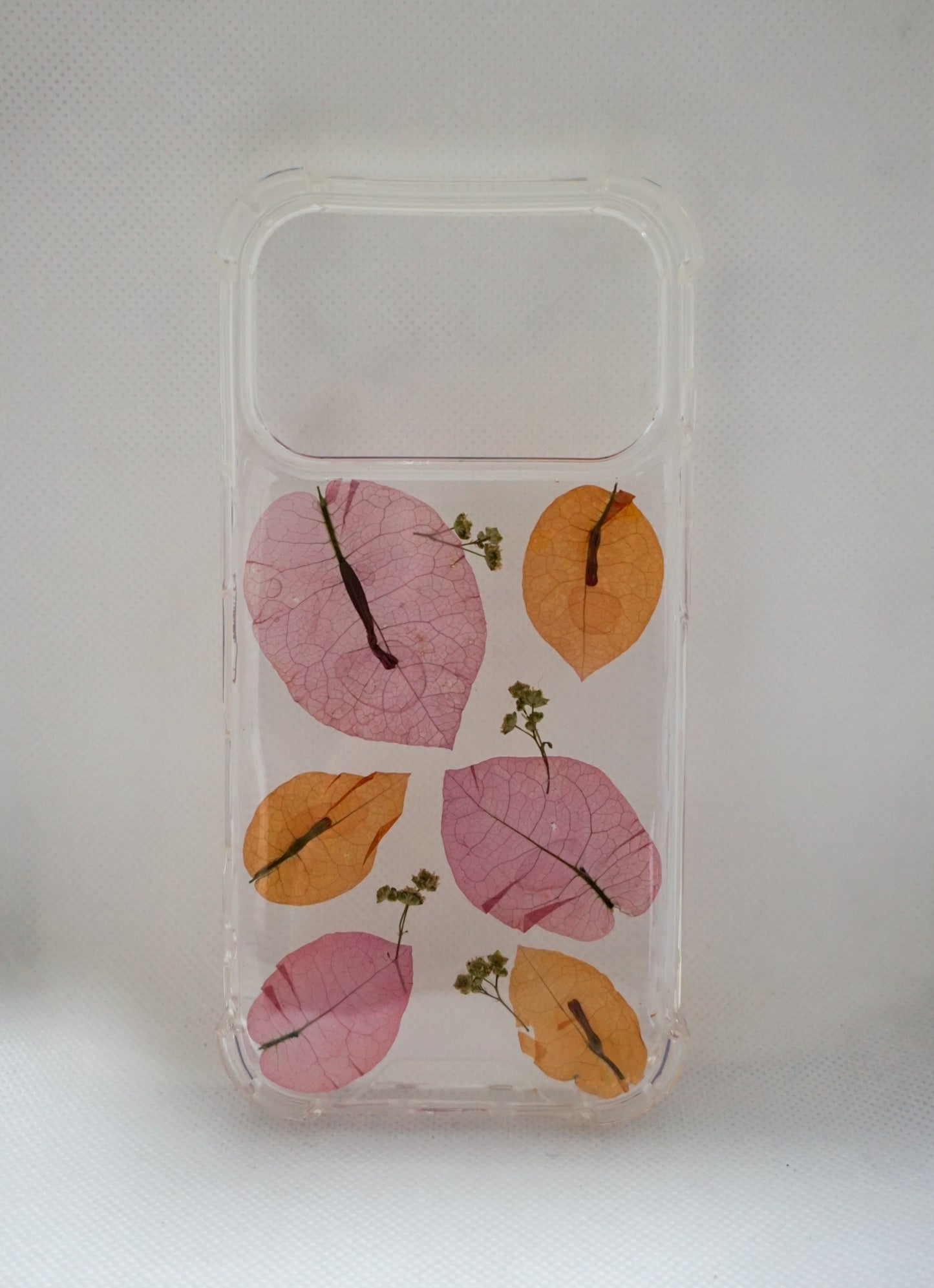 iPhone 17 Pro Bugambilias