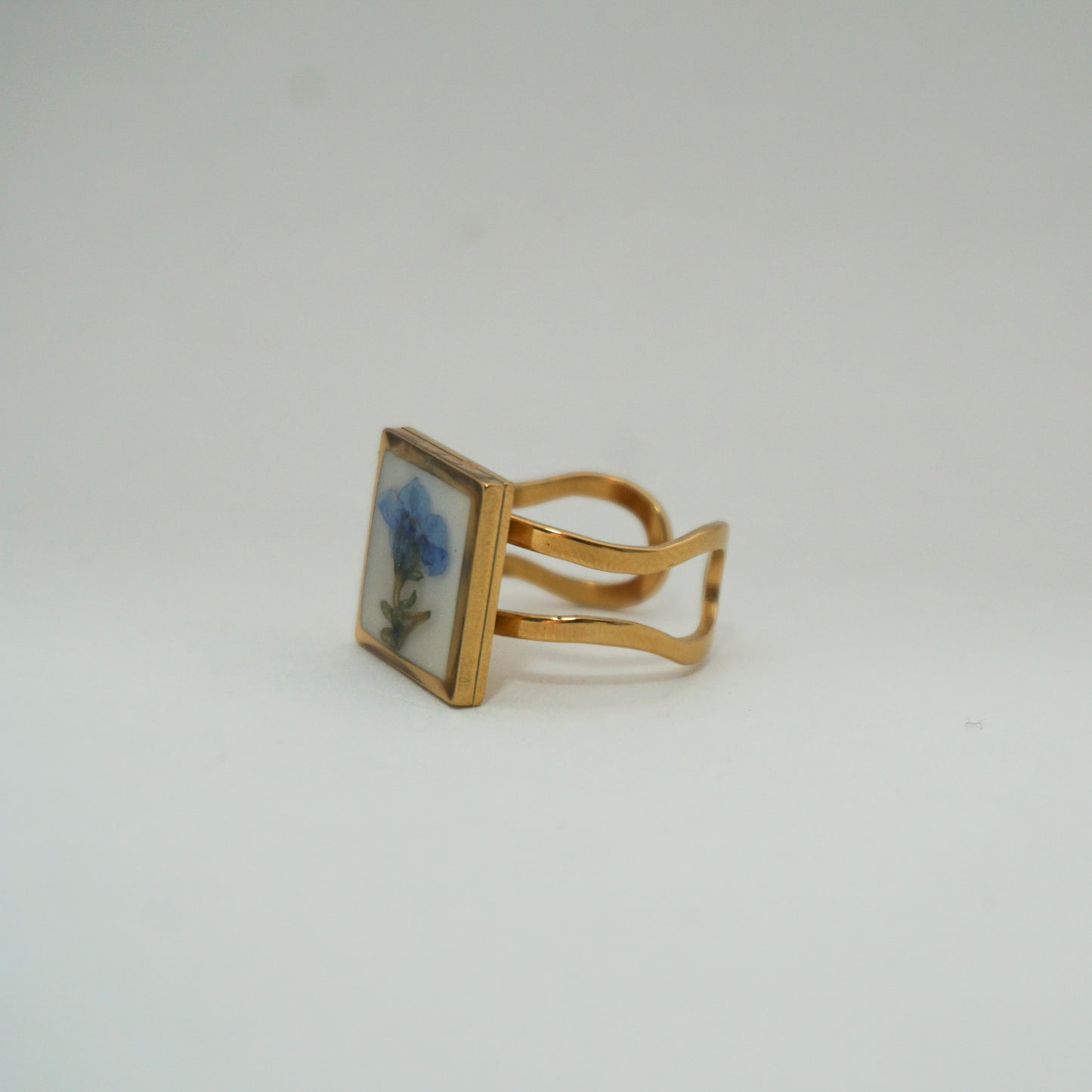 Anillo ajustable Nomeolvides fondo blanco (Copia)