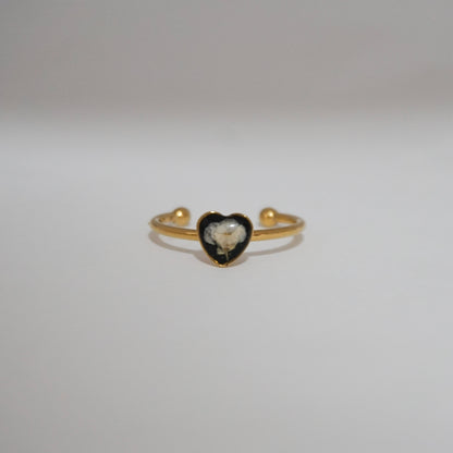 Anillo ajustable panalillo blanco fondo negro